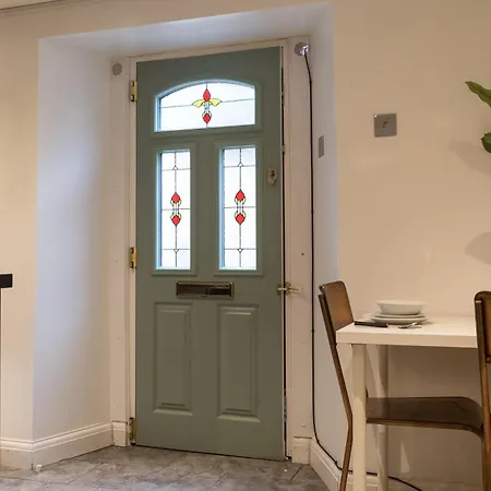The St Marks One Bed Sleeps1 Wifi -free Parking شقة بريستول